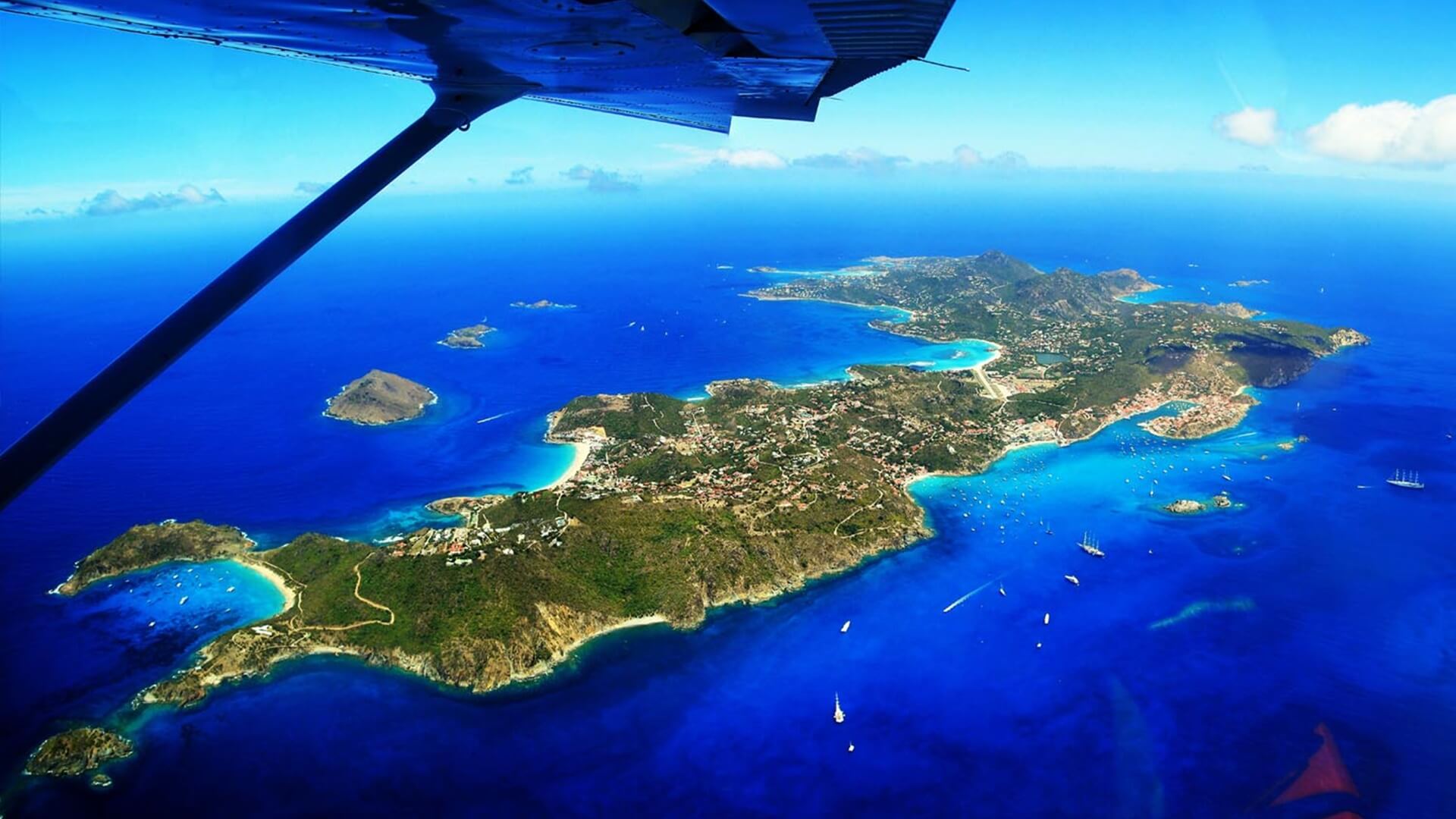 Внутренние моря карибское. Сен-Бартелеми (Карибы). Сент Бартс остров. Остров сен-Бартелеми в Карибском море. Сен барт остров.
